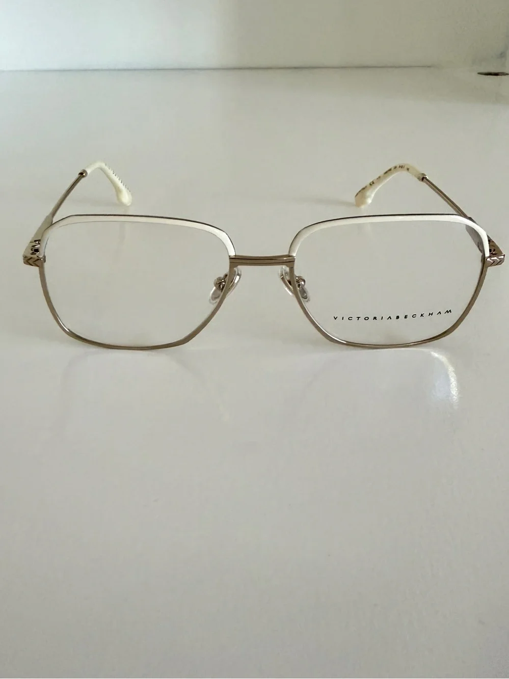 Victoria Beckham VB2108 Oversize Square Gold & White Chevron Glasses Full Set